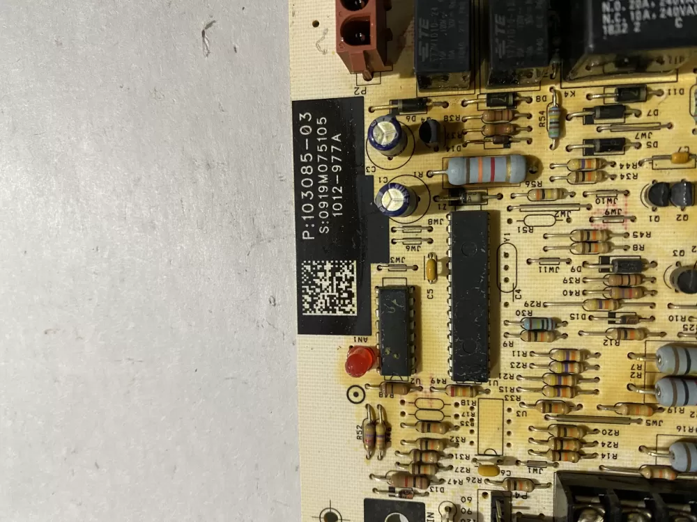 Lennox 1012-83-9675A Furnace Control Board Circuit AZ193767 | BK2168