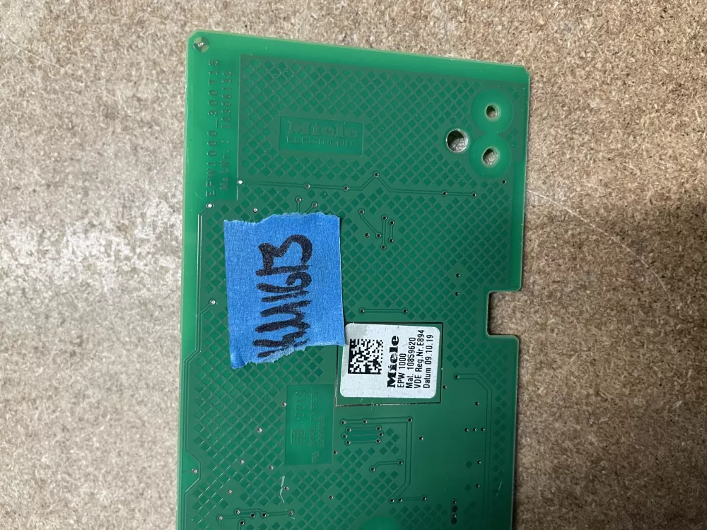 Miele Refrigerator Control 10859620 AZ12556 | KM1613