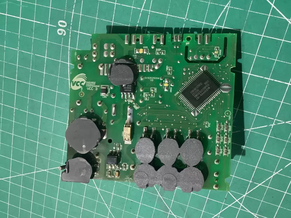 Whirlpool 219320054  VCC3 1156 02  102251059A Refrigerator Control Board