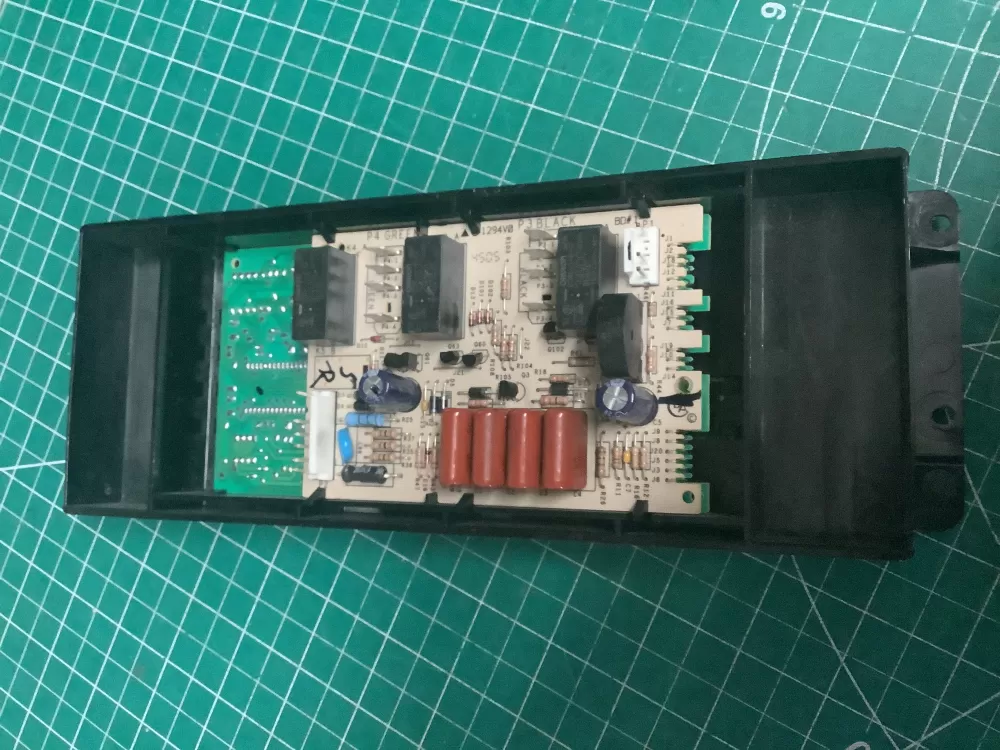 Whirlpool  KitchenAid  Roper  Estate 8507P304-60 W10343472 W10769824 PS10067062 Range Control Board