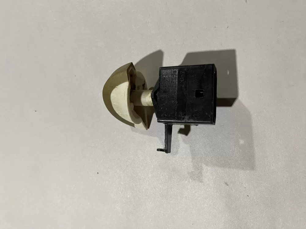 Maytag KitchenAid Kenmore AP6008373 Dryer Start Switch AZ141355 | BK1684