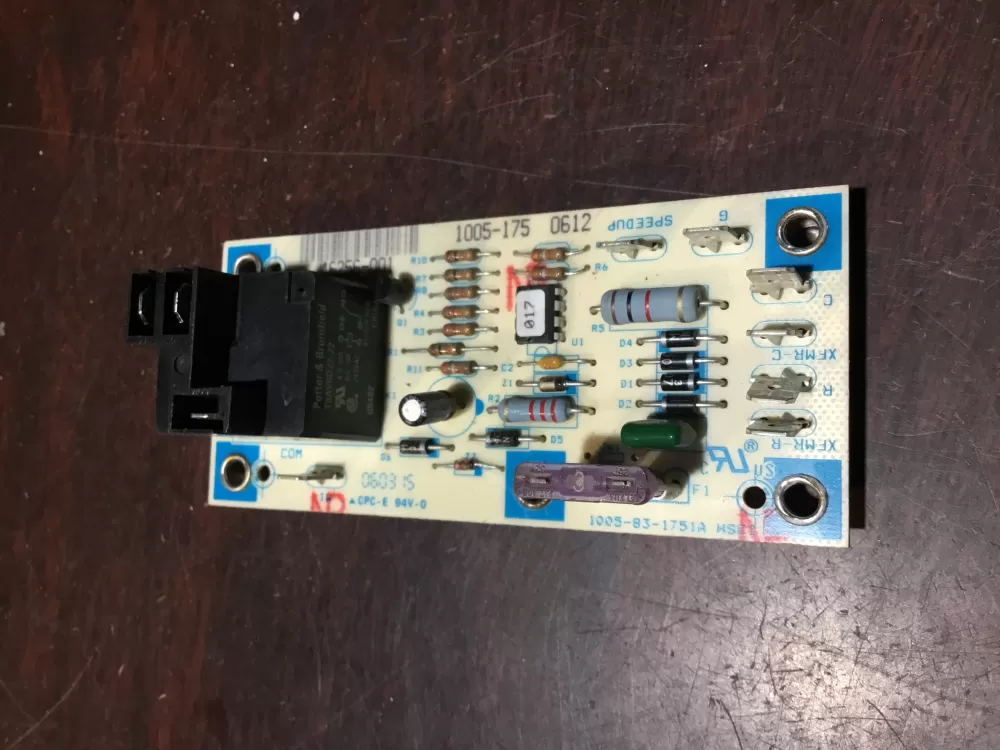  1005 83 1751A 175 0526  Blower Circuit Used Control Board AZ73401 | NR1805