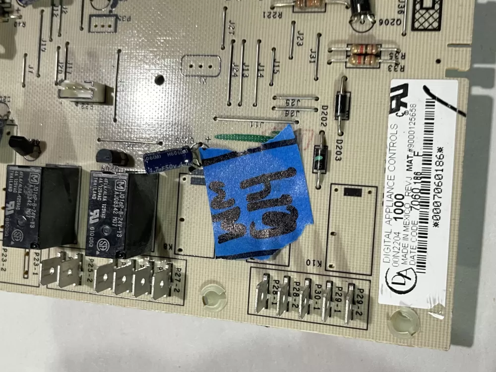 BOSCH RANGE CONTROL BOARD PART # 00N22041000 9000125658 AZ167568 | Wm614