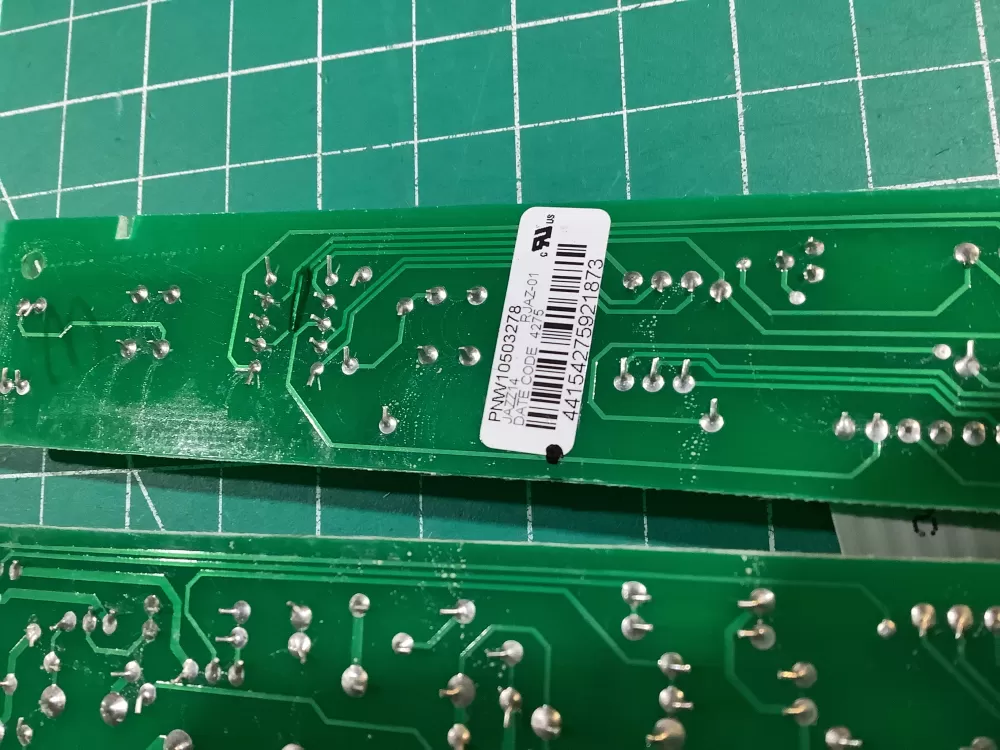 Whirlpool Maytag W10503278 Refrigerator Control Board AZ155172 | NR252