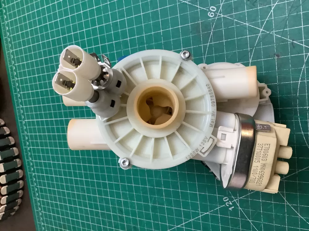 OEM Miele Dishwasher Circulation Pump 10285586 61-31/4 AZ217728 | SLA111