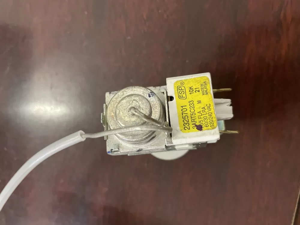 Whirlpool  Maytag  Kenmore  Amana AP6022511 2201754 2325701 W10511937 WPW10511937 PS11755844 Refrigerator Thermostat