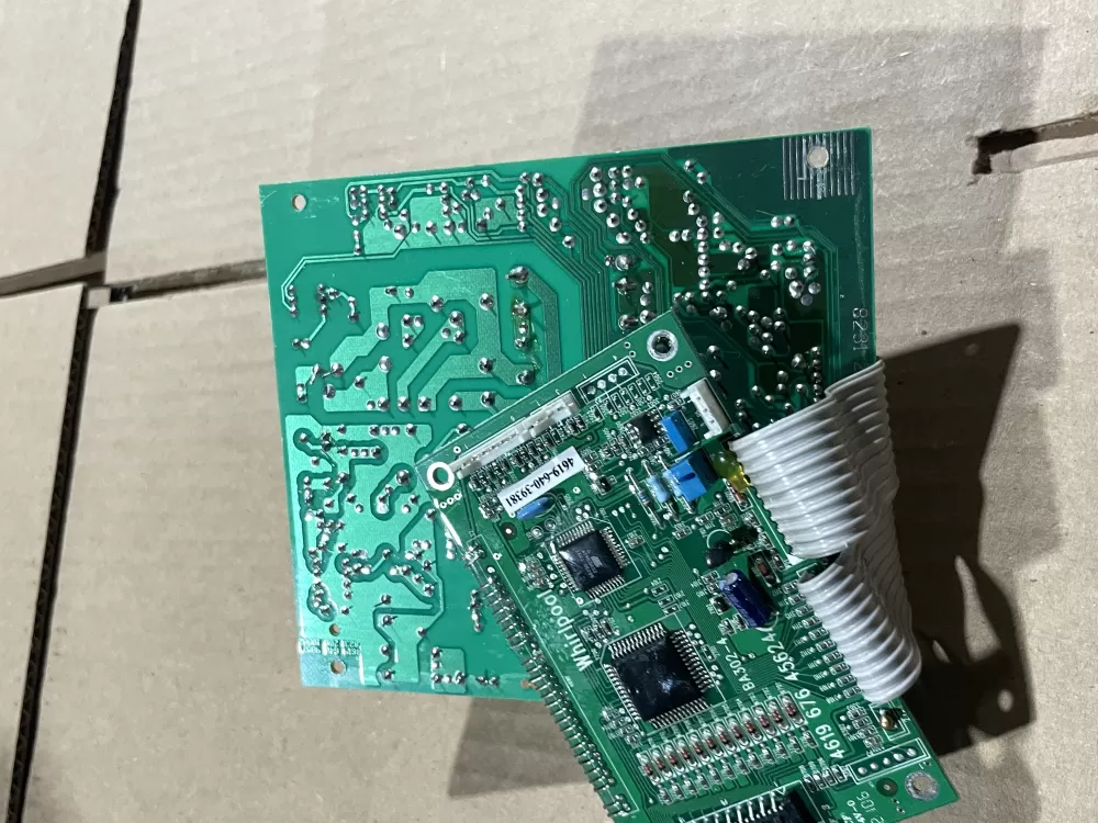 Whirlpool 8205421 4619 640 39361 Microwave Control Board Otr AZ72344 | Wm1792