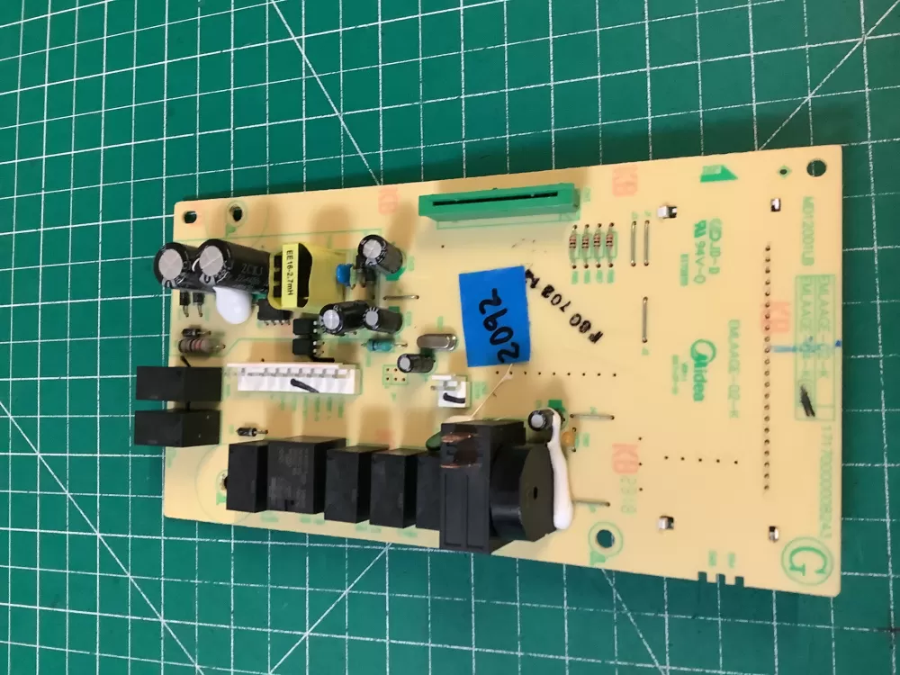 GE MD12001LB EMLAAGE-04-K 17170000008243 Microwave Control # AZ221454 | NR2092