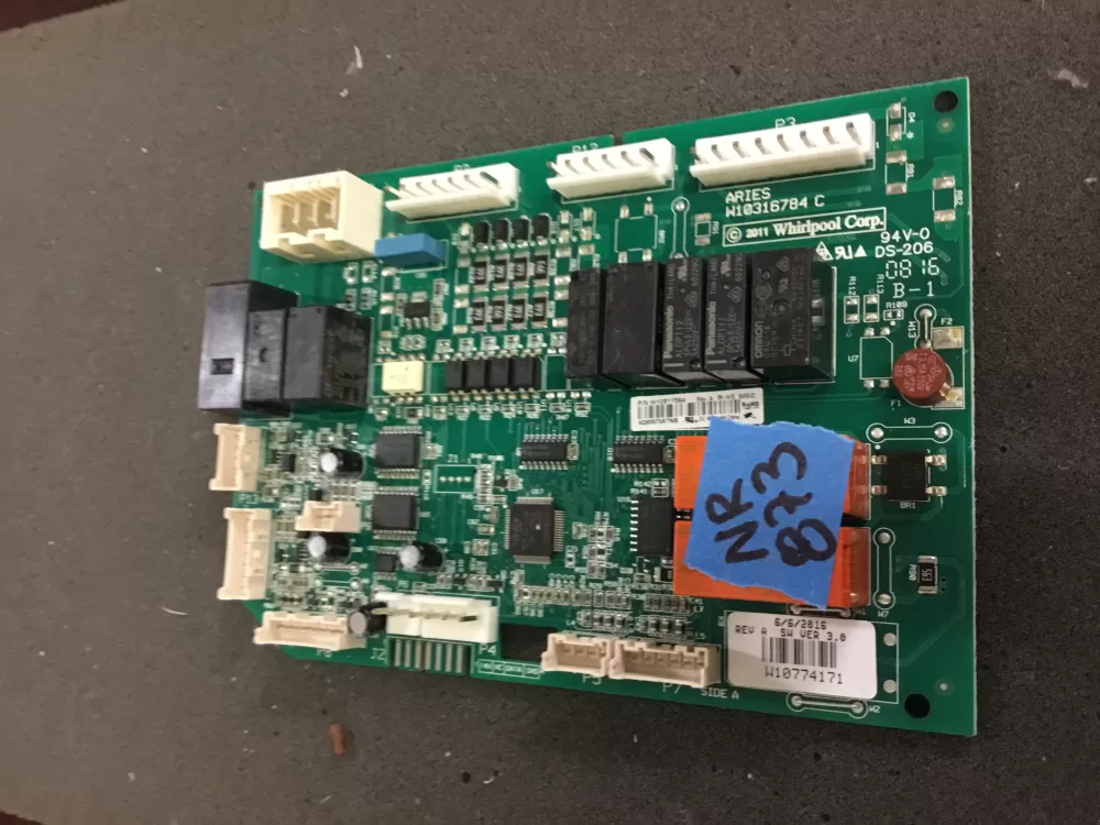 Whirlpool Jenn Air Maytag W10774171 Refrigerator Control Board AZ81392 | NR873