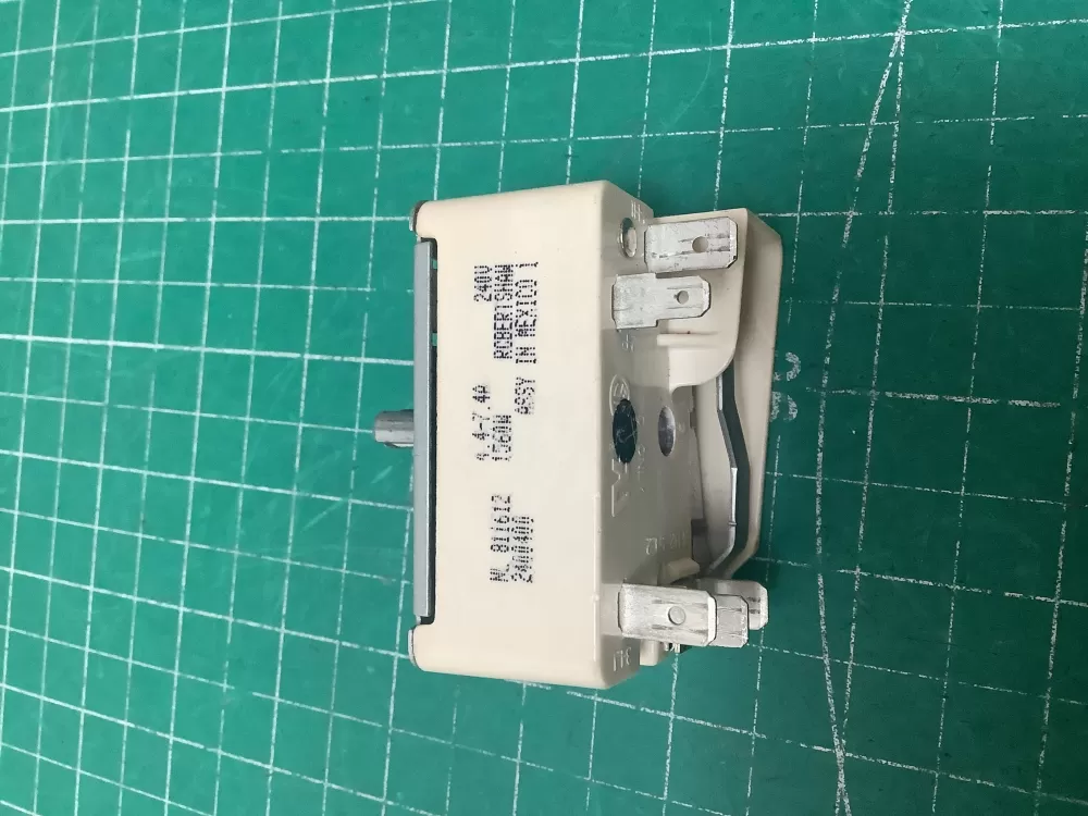GE Whirlpool 811612 Range Surface Burner Control Switch AZ224686 | SLA117