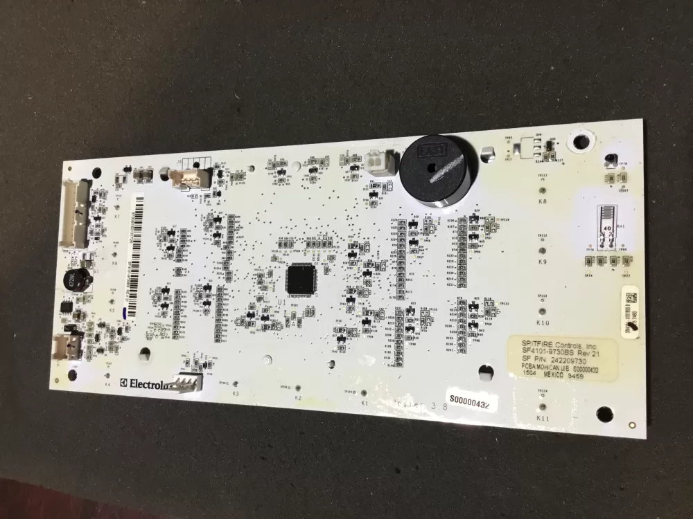 Frigidaire AP6285796 Refrigerator Control Board Display AZ96607 | NR73