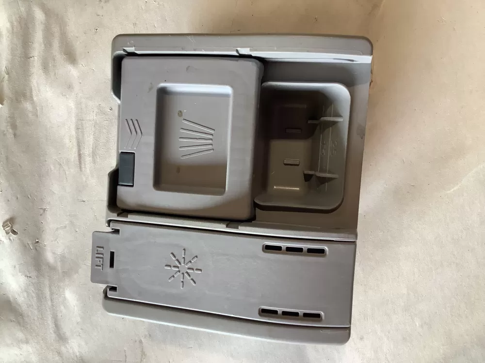 Bosch 101068 Dishwasher Dispenser AZ150912 | SL236
