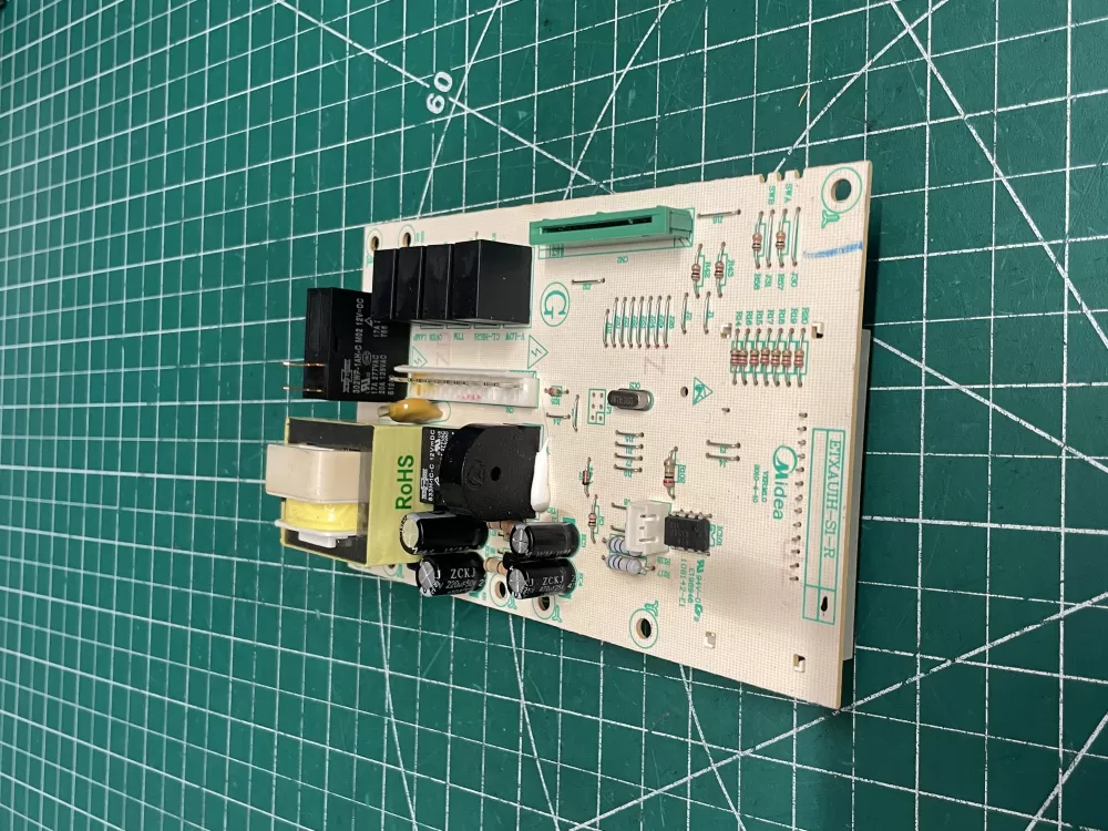 Midea E198946  MD12011L   EMXAAIW-03-R  EMXAAIW 03 R Microwave Control Board