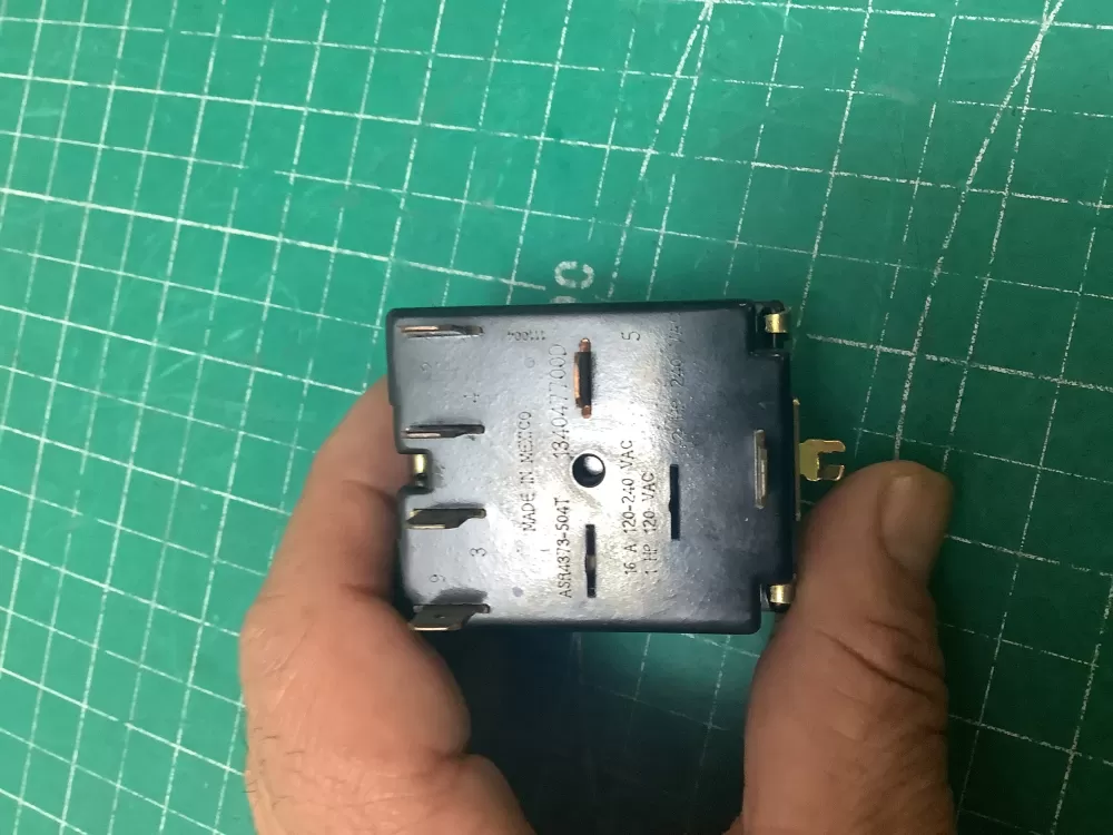  134047700D Washer Switch AZ224666 | SLA117
