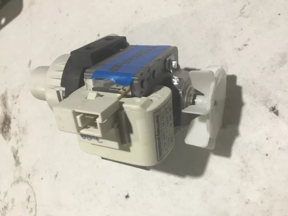 SpeedQueen F200000900P 200 240v 60hz Washer Pump AZ117368 | Sl197