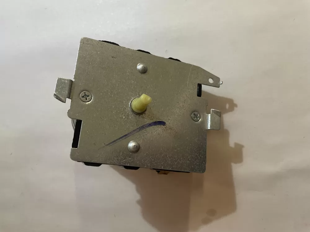 GE 212D1233P013 WE4M365 Dryer Timer AZ166787 | KM495