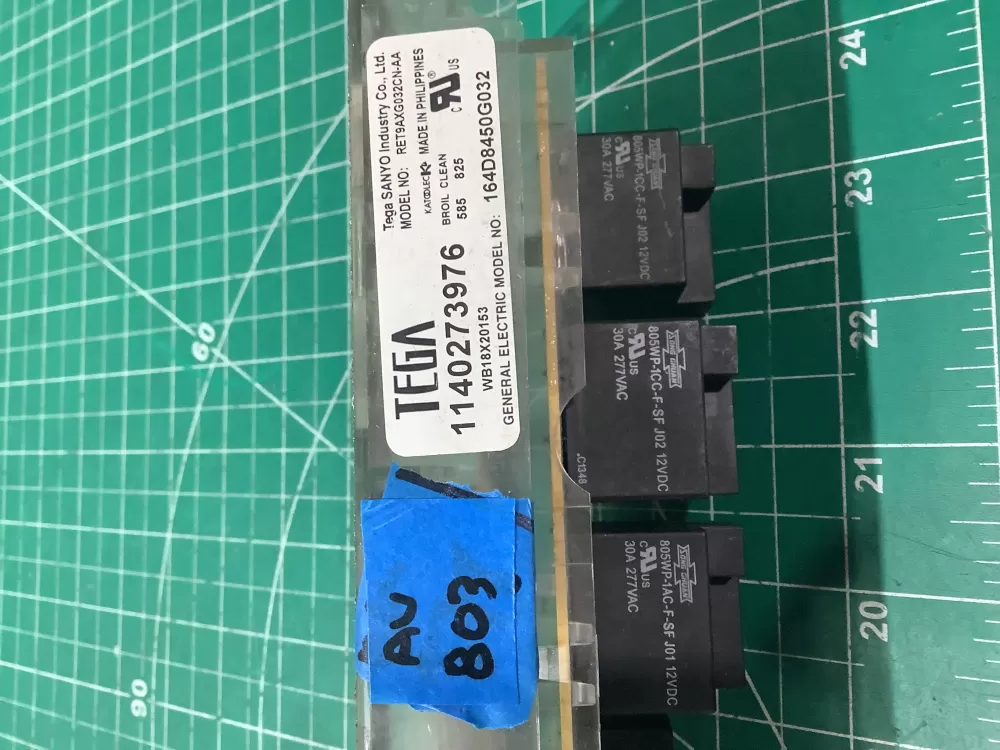 GE 164D8450G032 WB18X20153 Range Control Board AZ188551 | AV803