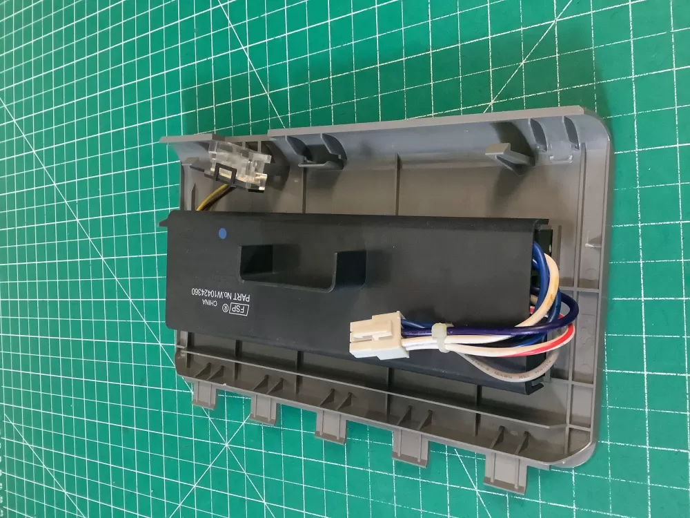 Whirlpool W10424360 Refrigerator Ice & Water Control Assembly