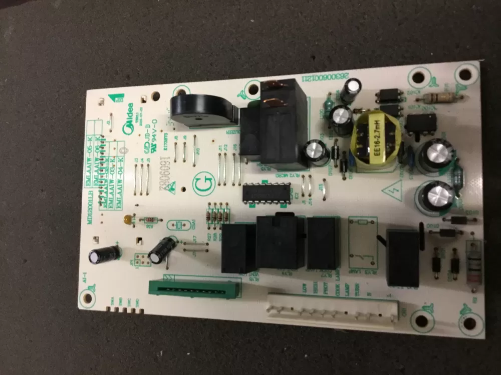 GE MD12001LB EMLAAGE-04-K 17170000008243 Microwave Control Board