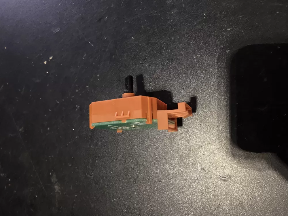  Frigidaire 137493300 Washer Control Board Selector Switch AZ25112 | BK22