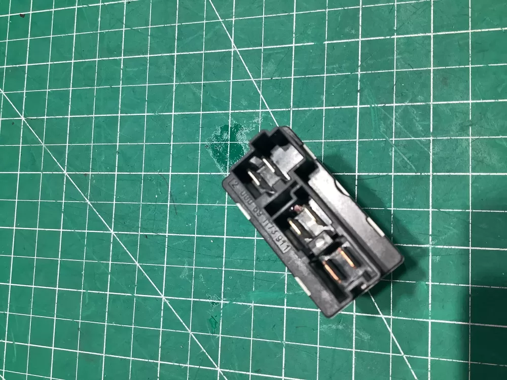 Miele 06097620 Dishwasher Relay AZ142460 | SL270