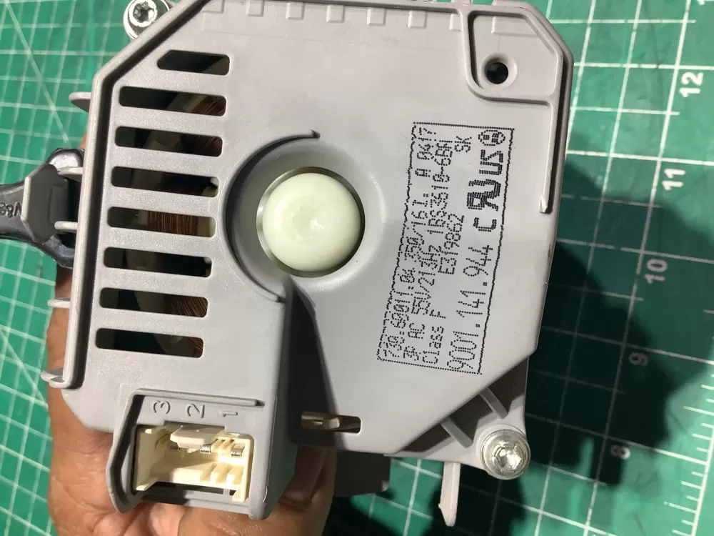 Bosch 9000897027  E319862 Dishwasher Circulation Pump Motor