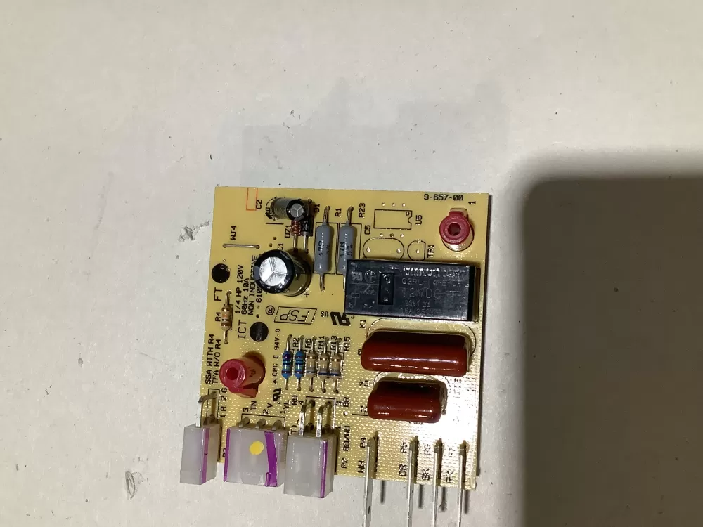 Whirlpool Refrigerator Control Board  9-657-00  AZ143995 | ZC2422