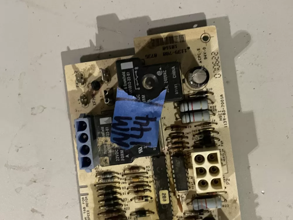 York Coleman 1139-700 1139-83-7002 Furnace Control Board AZ32429 | WM144