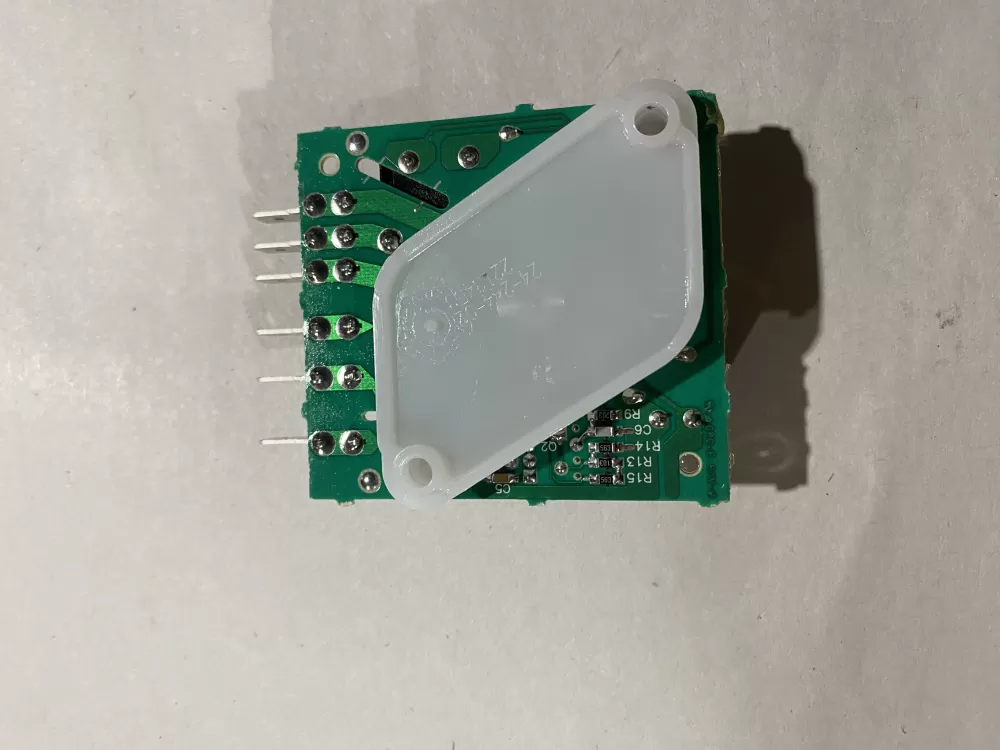 Whirlpool Kenmore 6105013 Refrigerator Control Board AZ189858 | BK2201