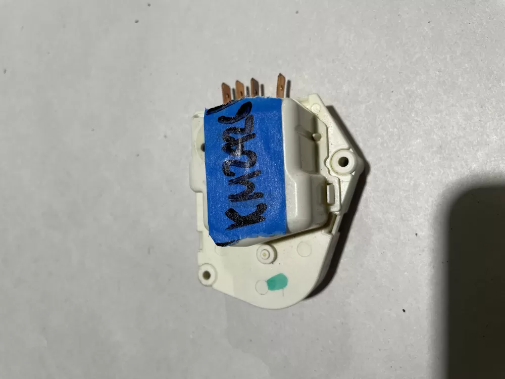 Kenmore Amana WP67001036 PS11743439 Refrigerator Defrost Timer AZ144425 | KM2426