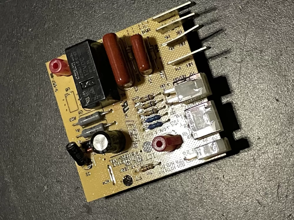 Kenmore  Whirlpool  KitchenAid  Amana  Maytag  Roper  Estate WPW10366605  W10366604  W10135900  W10366605  2210005  2213456  2213457  2213475  2213476  2213489  2213490  2252148  2252150  2303822  2303837  2304069  PS11753802  W10135053  W10135899  W10135900R  W10351622  W10351625  W10351626  W10353224  W10366608 Refrigerator Adaptive Defrost Control