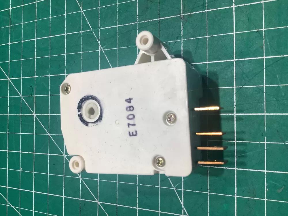 GE W10647591 Refrigerator Defrost Timer AZ143359 | AR677