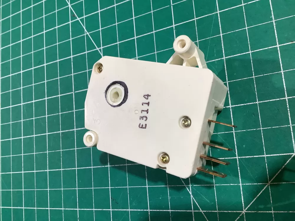 GE W10647591 Refrigerator Defrost Timer AZ144582 | NR2430