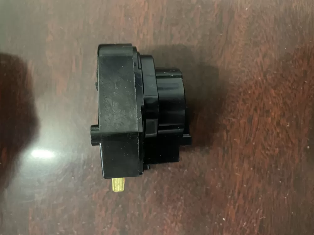 Frigidaire Electrolux 215267800C Refrigerator Defrost Timer AZ52742 | KM1935