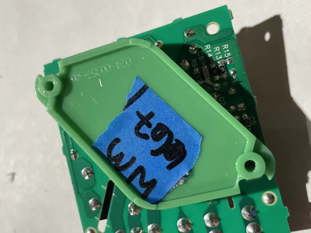 Whirlpool Kenmore 4388931 2303825 Refrigerator Control Board AZ189422 | Wm667