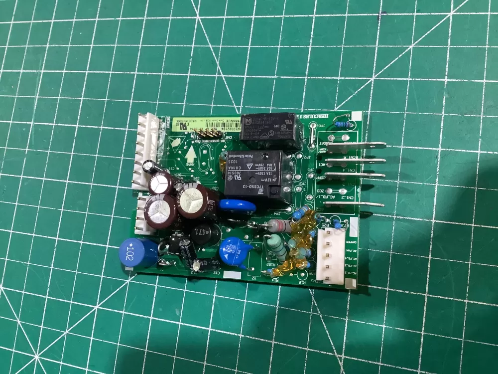 Whirlpool W10392194 Refrigerator Control Board AZ156563 | NR130