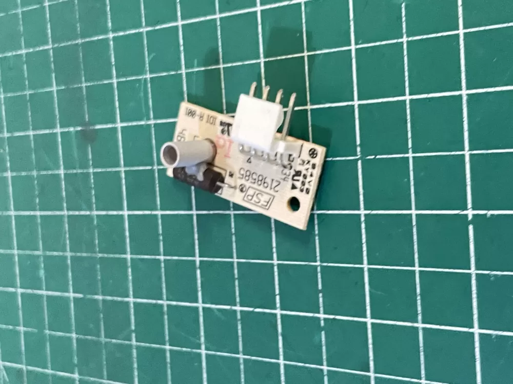 Whirlpool  Kenmore  Maytag  KitchenAid W10757851  AP5956767  W11629974  4389102  2198585  2198586  2220398  2220402  2255114  3452789  4388635  4389102R  PS10064583  TJ4389102R  W10193666  W10193840  W10290817 Refrigerator Ice Control Board