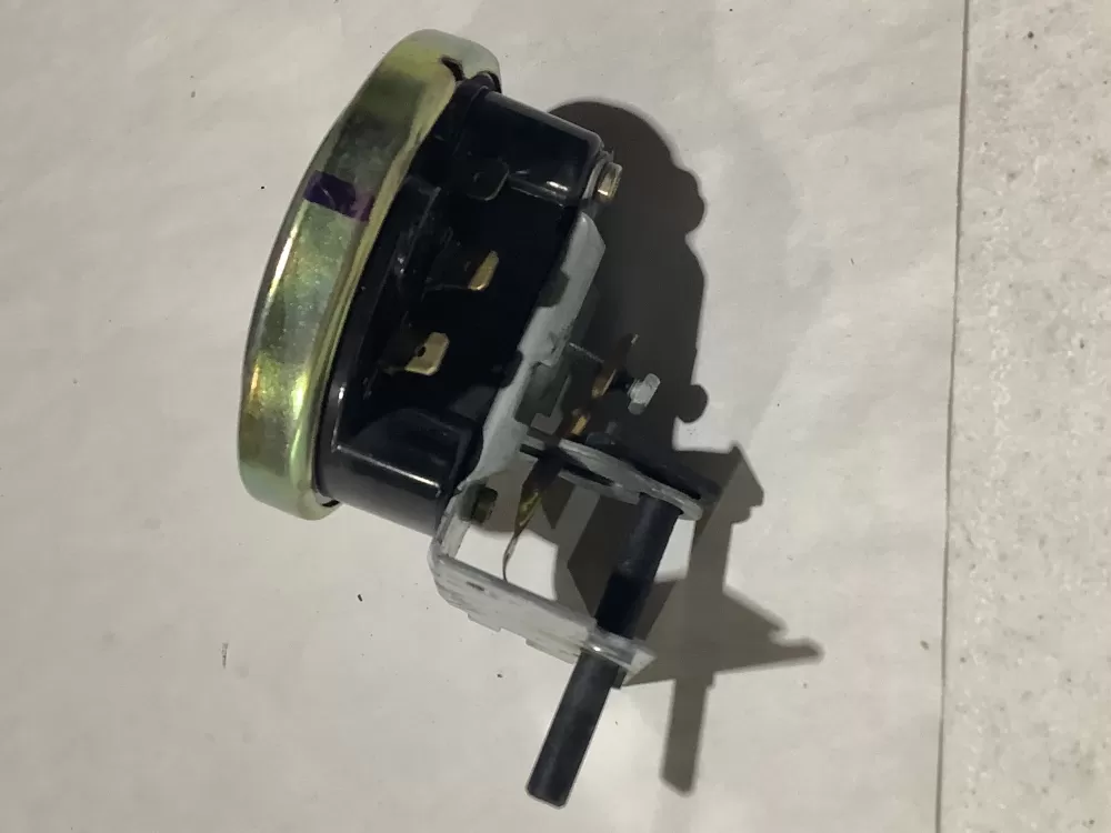 Whirlpool  Maytag  Kenmore  Amana 738-873-3 Washer Water Level Switch