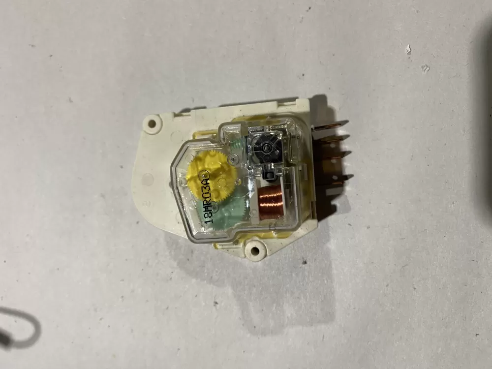 Frigidaire Kenmore AP2111929 12762 Refrigerator Defrost Timer AZ130815 | BK2227
