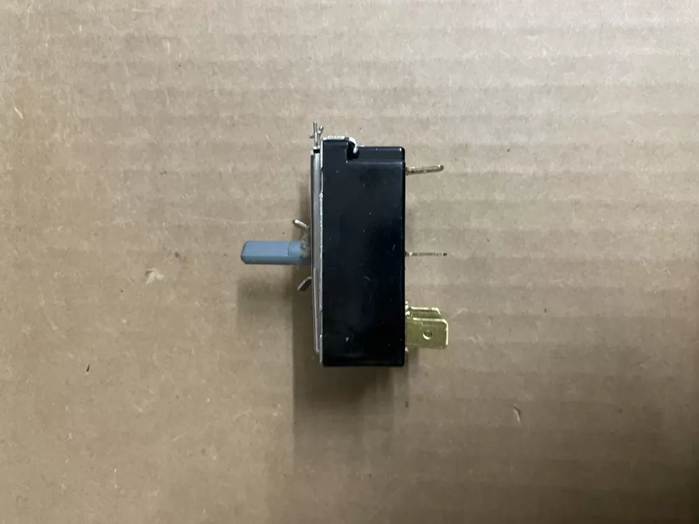 GE 212D1095P005 WE4M407 Dryer Selector Switch AZ91001 | KM840