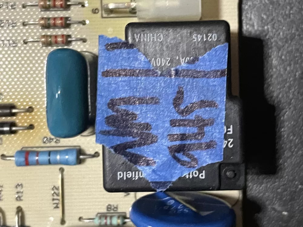 Whirlpool 2220513 Refrigerator Control Board AZ30014 | WM945