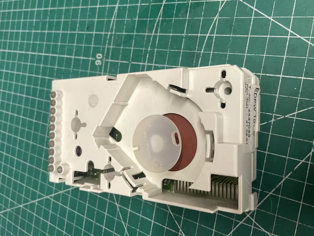 Miele 4437033 Washer Control Board EDPW101-C AZ210508 | Wm2103