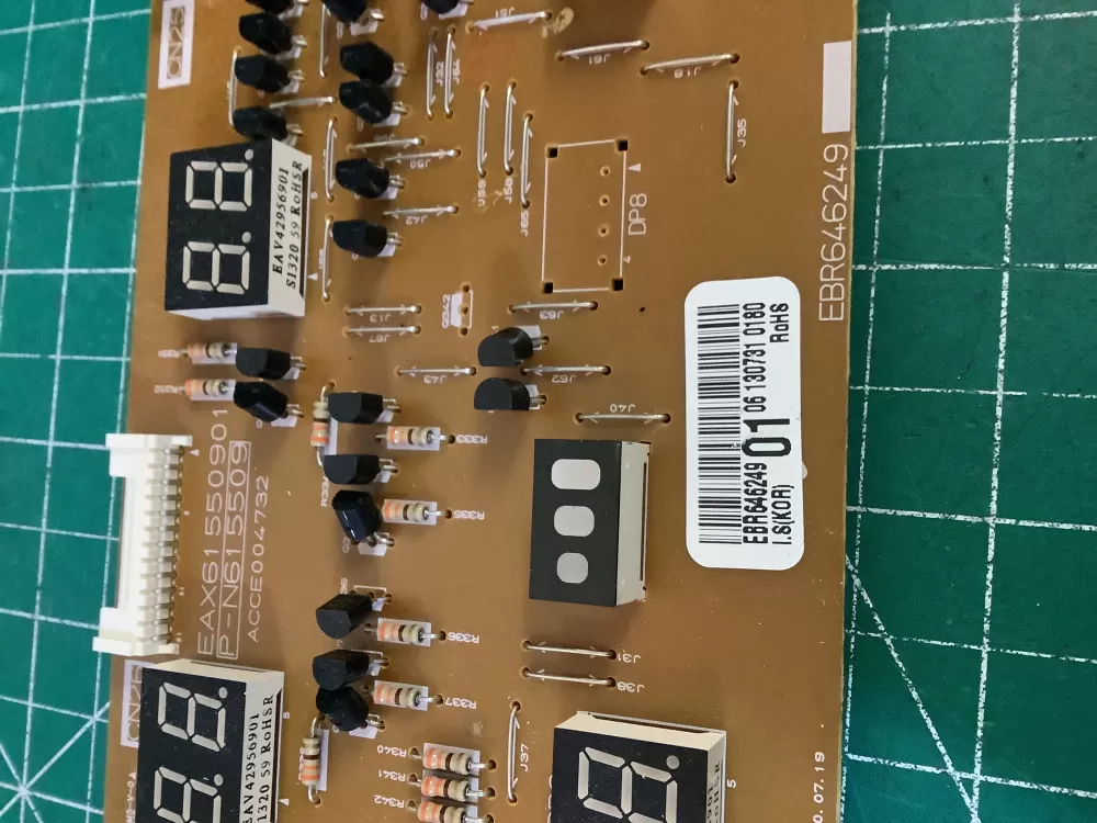 LG EBR64624901 Range Control Board AZ181140 | NR2678