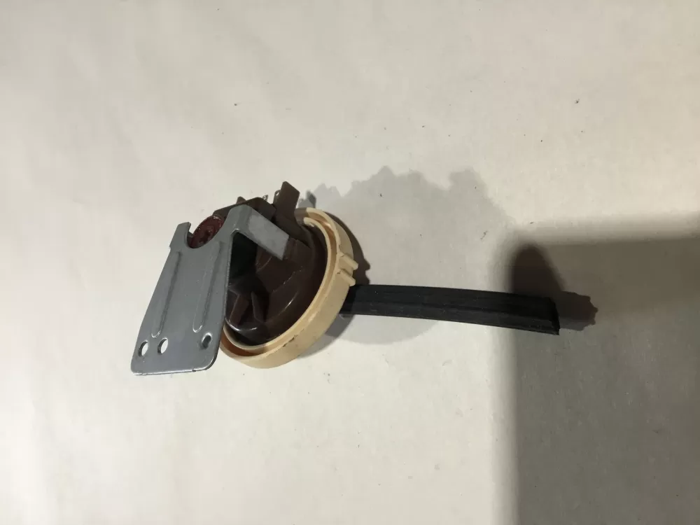 LG 6601ER1006E Washer Pressure Switch AZ102182 | Sl128