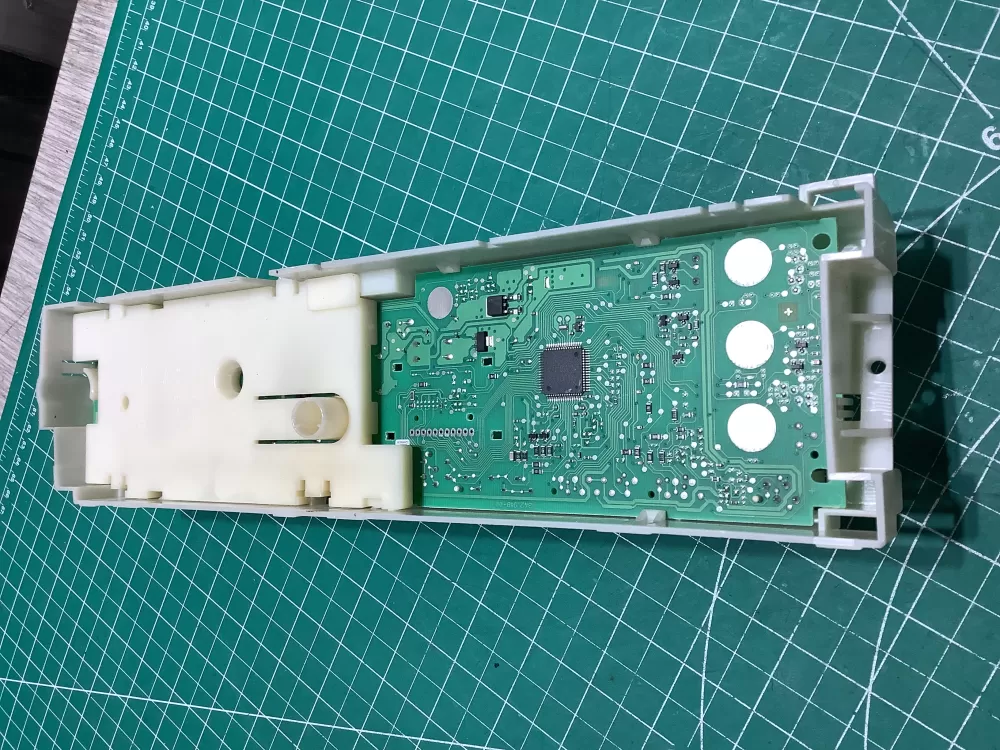 Bosch 9000225887 Dryer Control Board AZ186890 | AV16