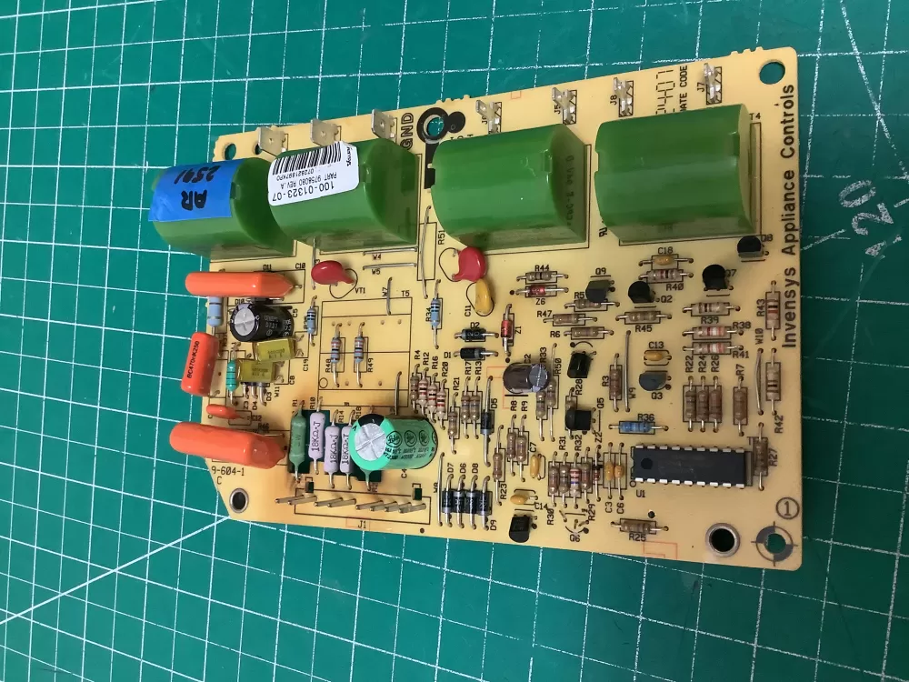 Whirlpool Amana 100 01323 07 9758080 Range Control Board AZ227103 | AR2591