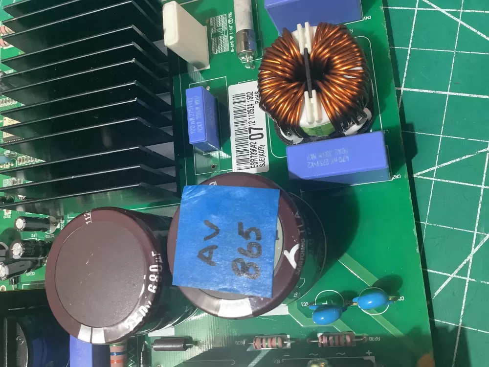 LG EBR73304207 Refrigerator Control Board AZ188471 | AV865