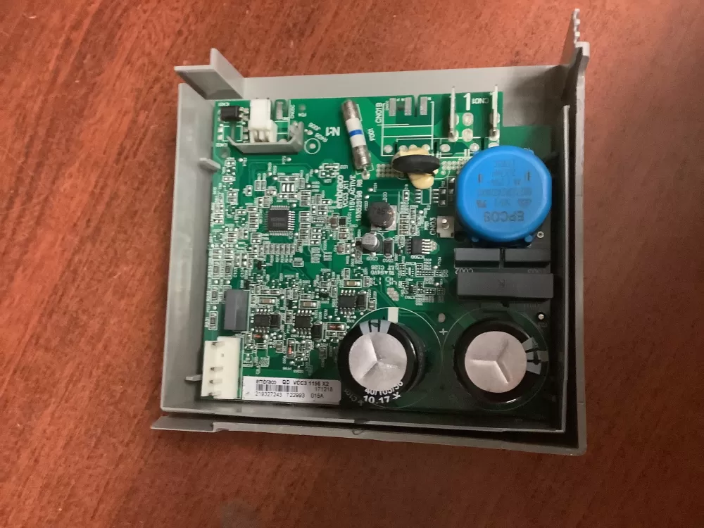 Whirlpool  Maytag  KitchenAid  Kenmore W10710090 W11087200 PS12070625 Refrigerator Control Board Inverter