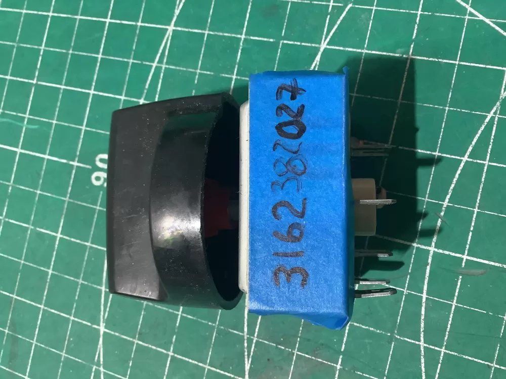 Frigidaire Range : Surface Burner Knob 3162382027 AZ191662 | SL272