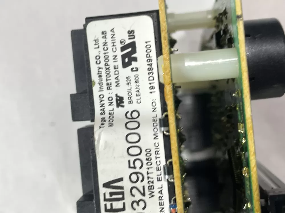 GE 8RK4B10007900 Oven Control Board AZ170728 | Wm556